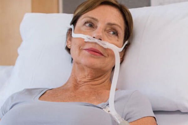 نقش مراقبتی پرستار در منزل برای بیماران تنفسی و سالمندان